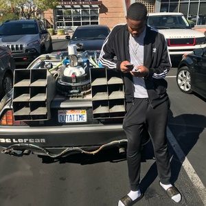 Meet your Posher, Charles